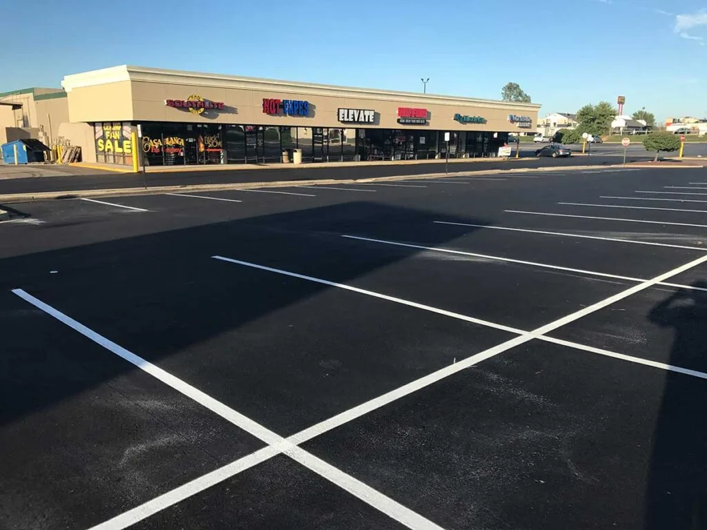 fresh clean parking lot striping lines on a cincinnati parking lot