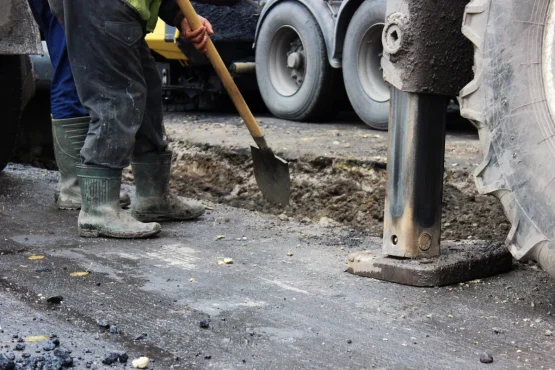soil stabilization machine in use in cincinnati commercial project